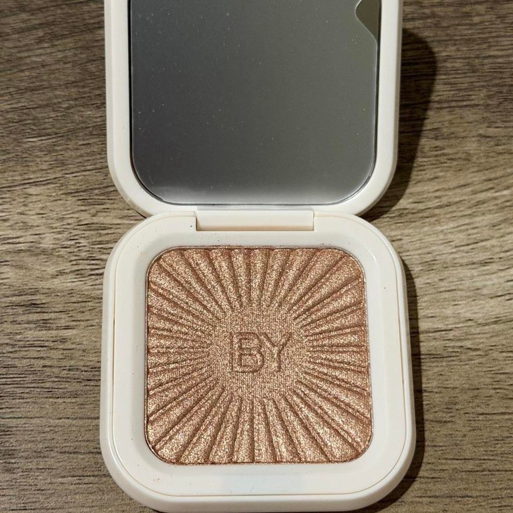 IBY Beauty 24K Magic Radiant Glow Hilite Powder Highlighter Gold 0.17oz 5g NIB